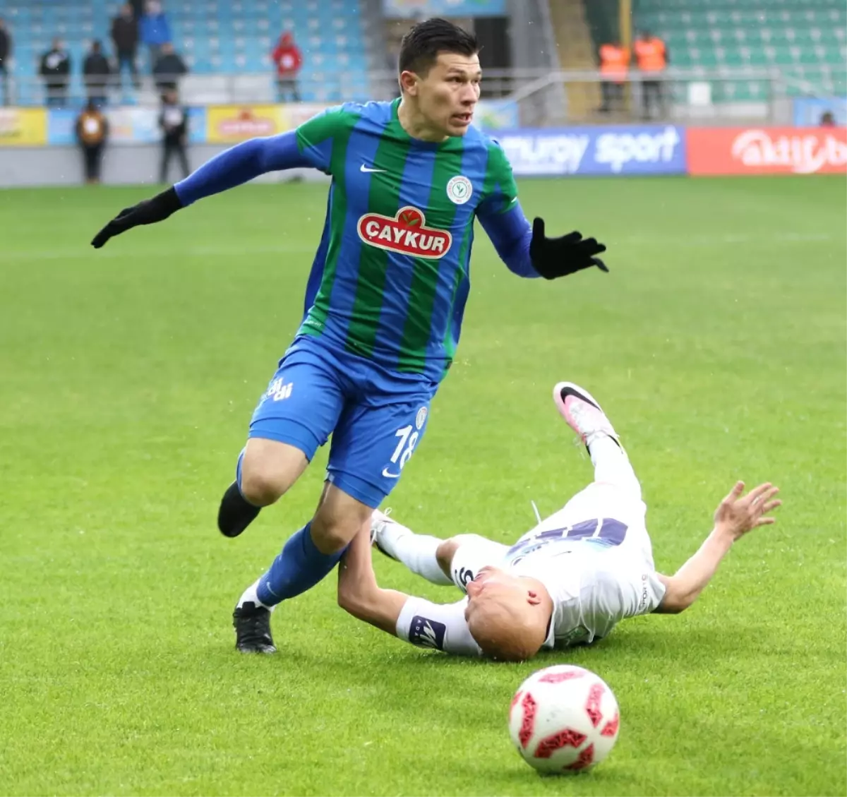 Rizespor Evinde Kazanmayı Bildi