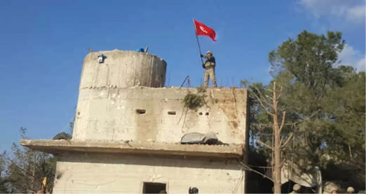 Zeytin Dalı Harekatı\'nda Burseya Dağı YPG\'den Alındı! Mehmetçik, Kuleye Türk Bayrağı Dikti