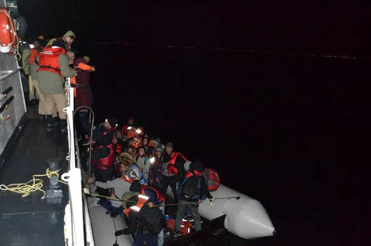 92 Göçmen Yasadışı Yol ile Geçmeye Çalışırken Yakalandı
