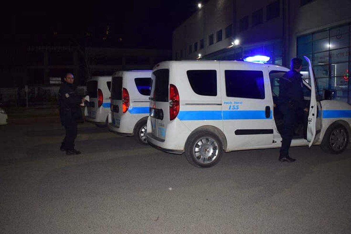 Acil Serviste Bıçaklı Kavga: 2 Yaralı