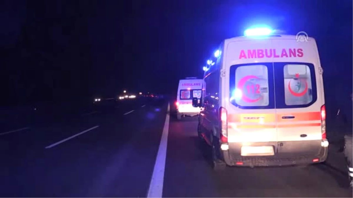 Anadolu Otoyolu\'nda Trafik Kazası: 5 Yaralı - Düzce