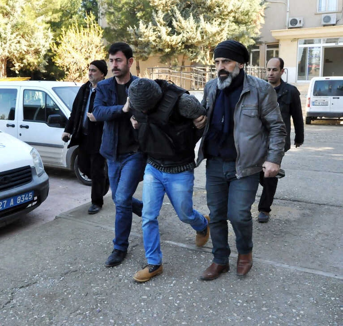 Baba ve Oğlunu Kaleşnikofla Öldüren Zanlı 3 Yıl Sonra Yakalandı
