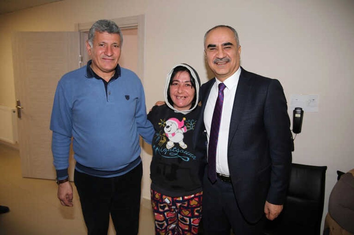Başkan Aydın\'dan Bakım Evine Ziyaret