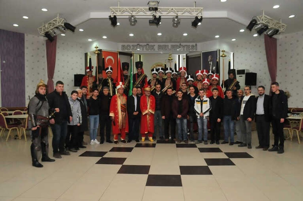 Bozüyüklü Askerler Vatani Görevlerine Uğurlandı