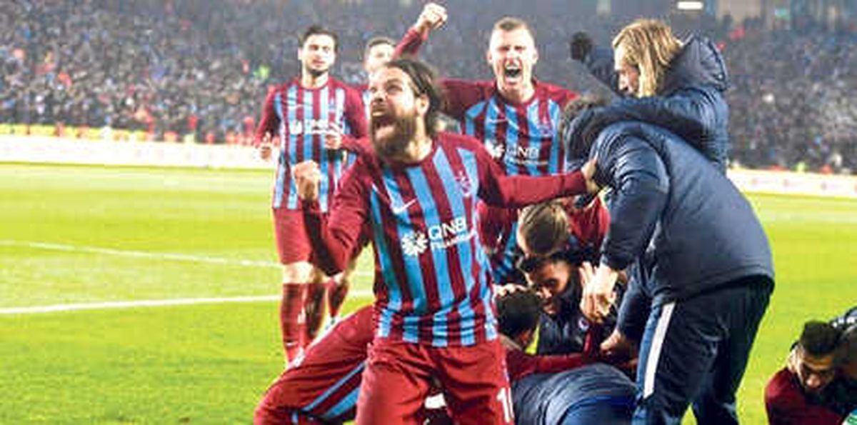 Burak Yılmaz Yine Sahnede