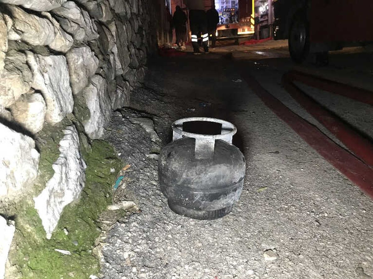 Bursa\'da Tüp Patlayan Evde Yangın: 1 Yaralı