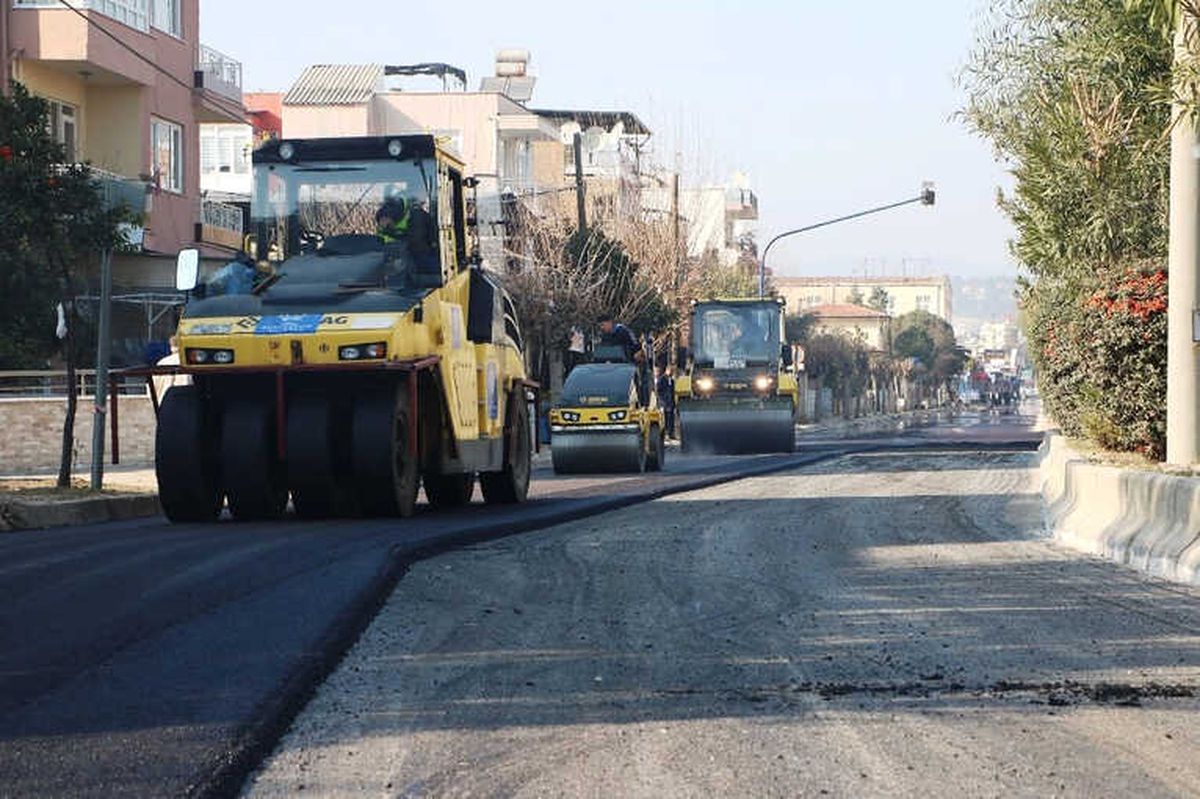 Büyükşehirin Yol Hamlesi Devam Ediyor
