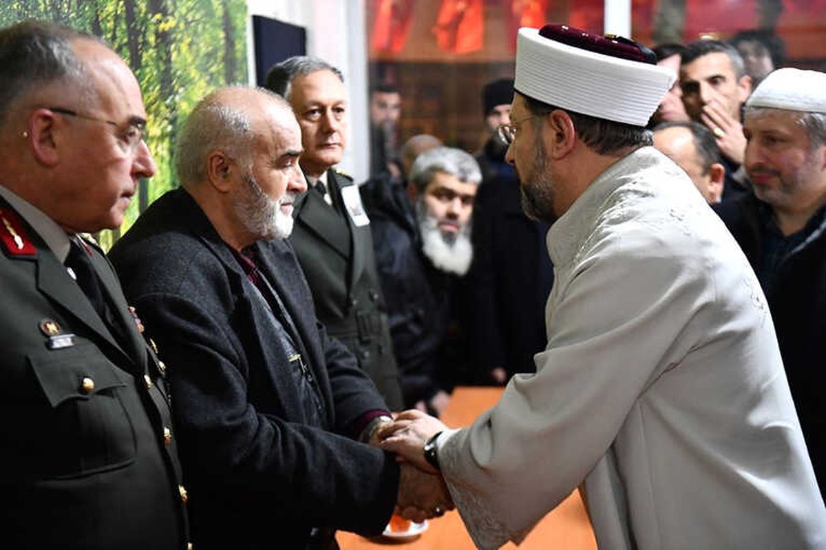 Diyanet İşleri Başkanı Erbaş\'tan Afrin Şehidi Fatih Mehmethan\'ın Ailesine Taziye Ziyareti