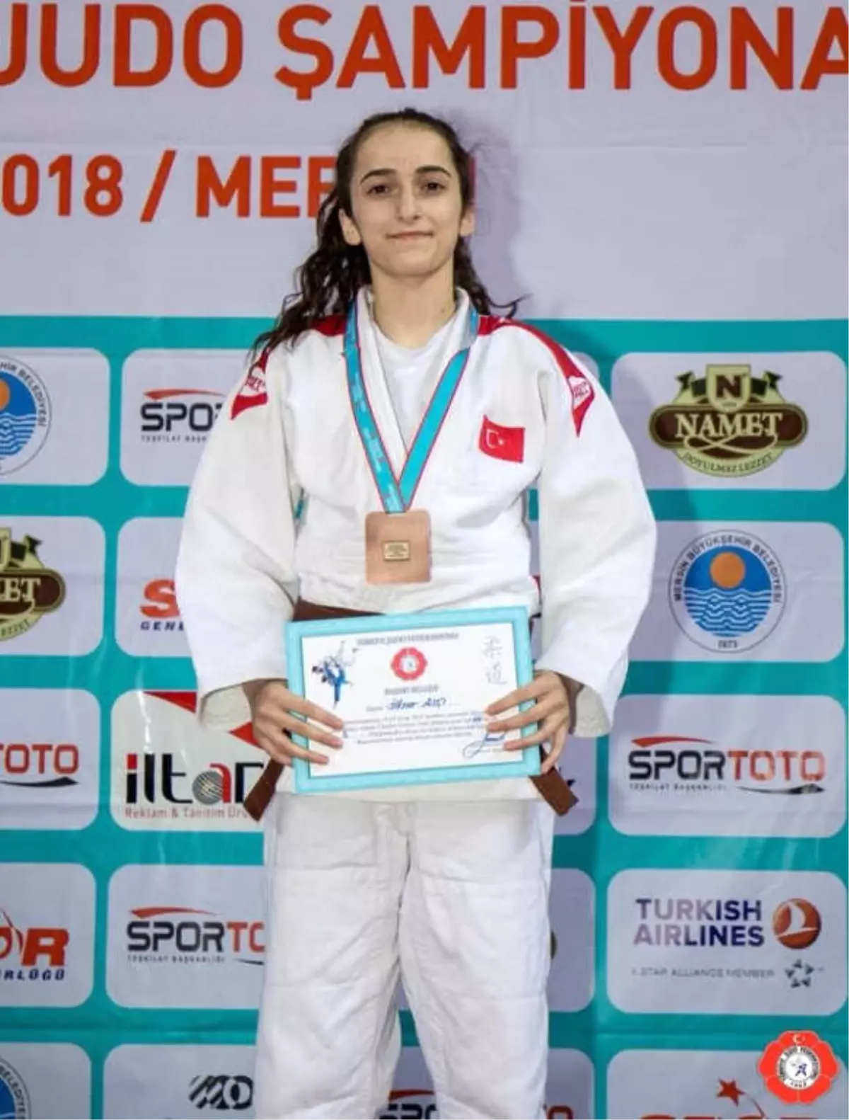 Judo, Boks ve Atletizm Turnuvalarında 5\'er Altın ve Bronz, 4 de Gümüş Madalya ile Döndüler