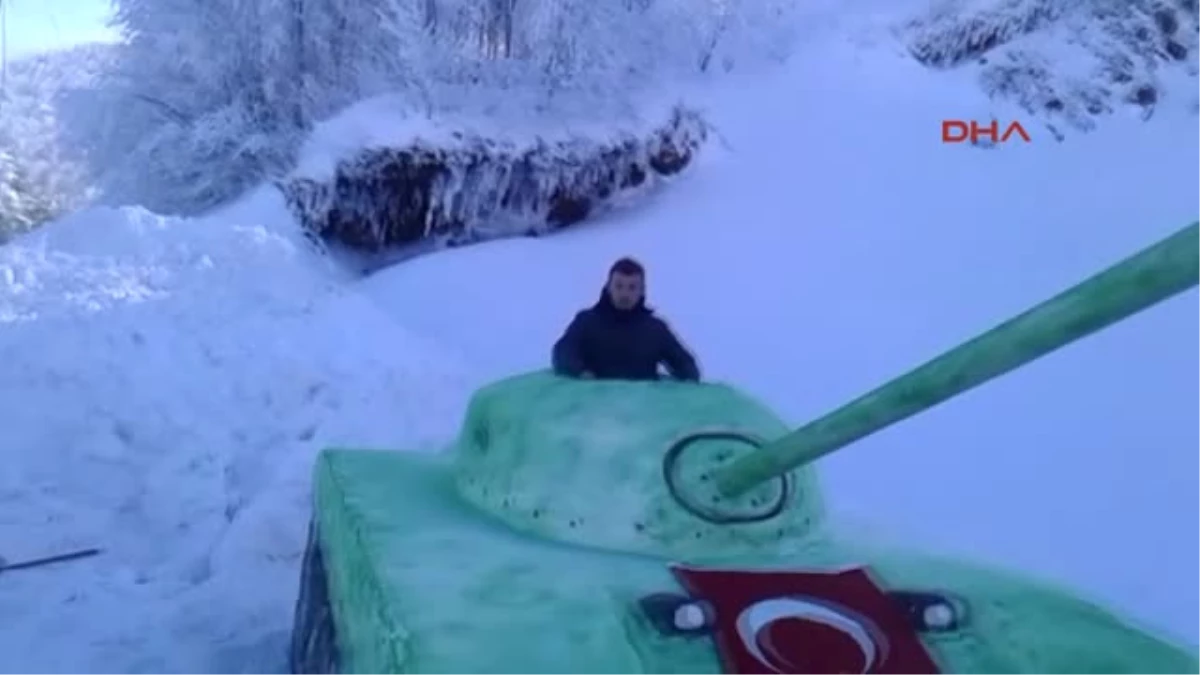Kocaeli \'Zeytin Dalı\' Operasyonuna Destek İçin Kardan Tank Yaptılar