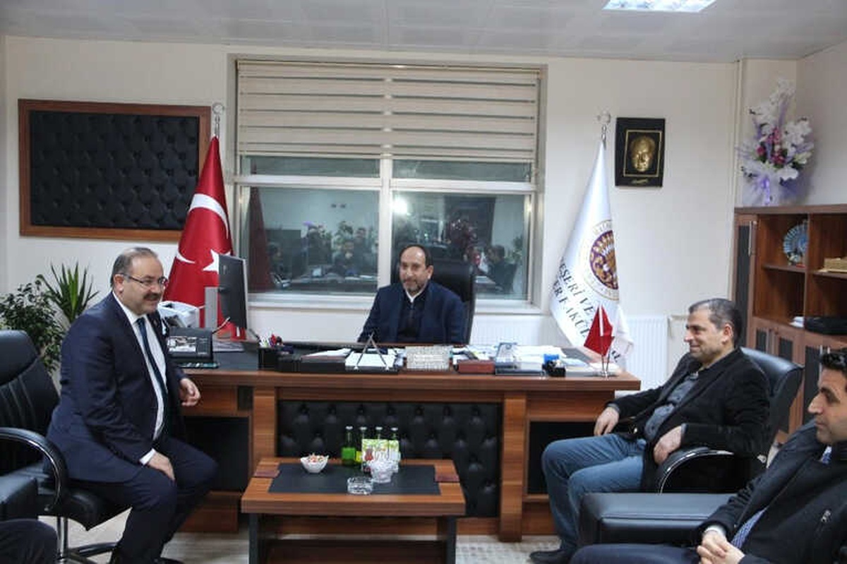 Milletvekili Deligöz\'den Dekan Gülcü\'ye Hayırlı Olsun Ziyareti