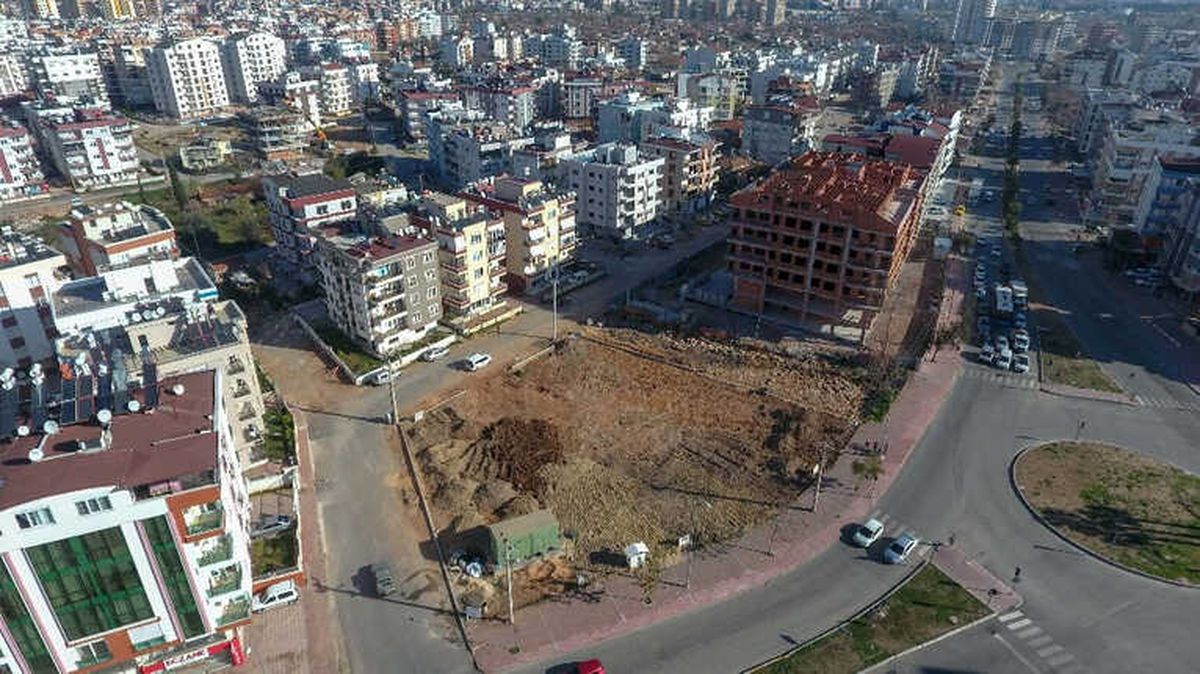 Muratpaşa\'dan Kızılarık\'ta Yeni Park Çalışması