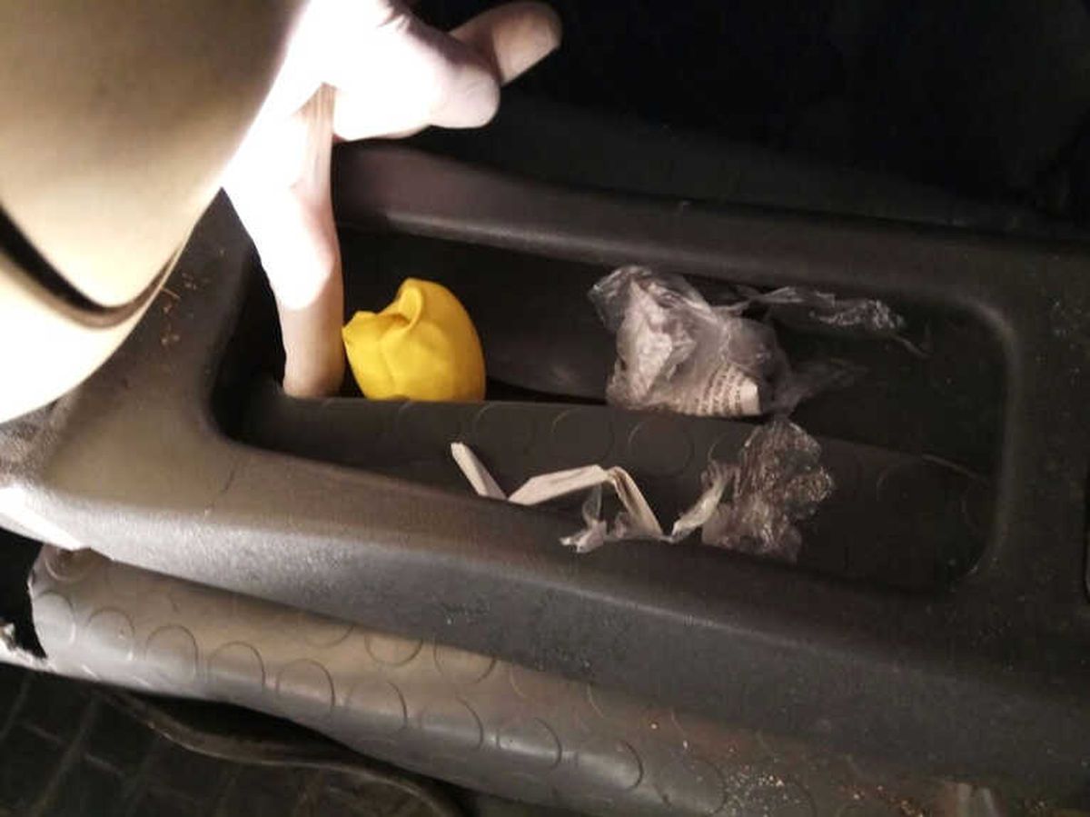 Polis Şüphelendiği Araçtan Uyuşturucu Çıktı