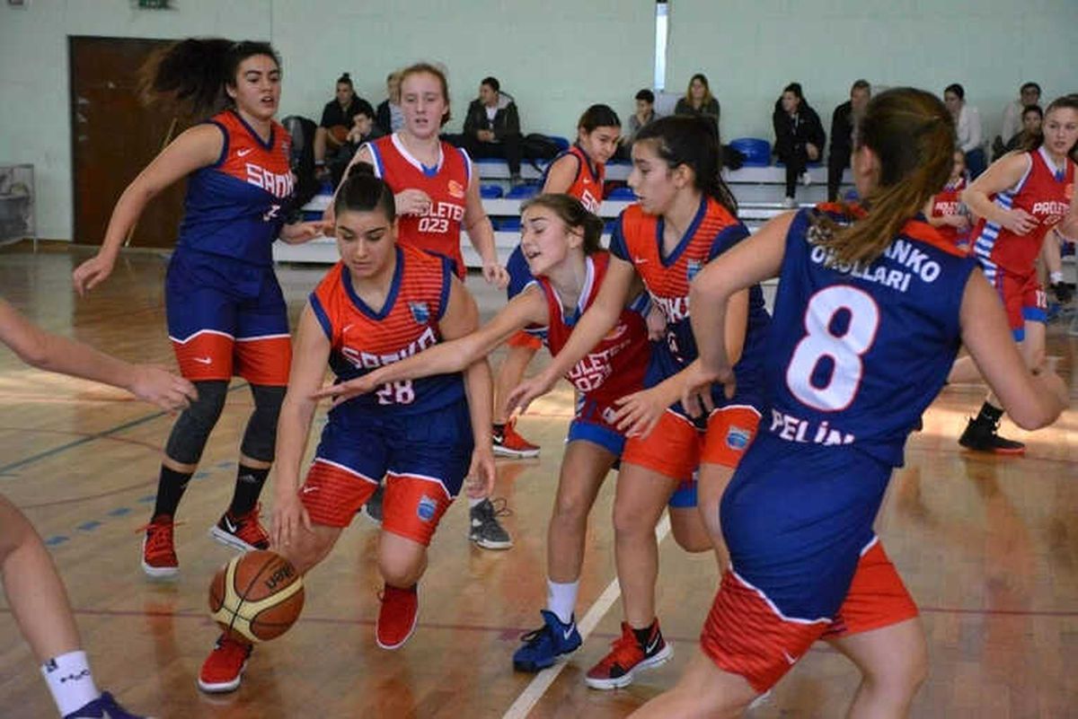 Sanko Okullarının Basketbol Başarısı