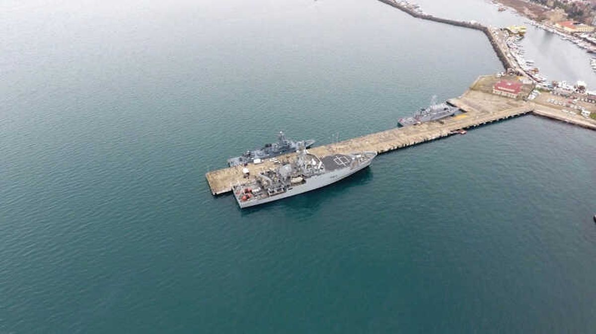 Savaş Gemileri Sinop\'ta Ayrıldı