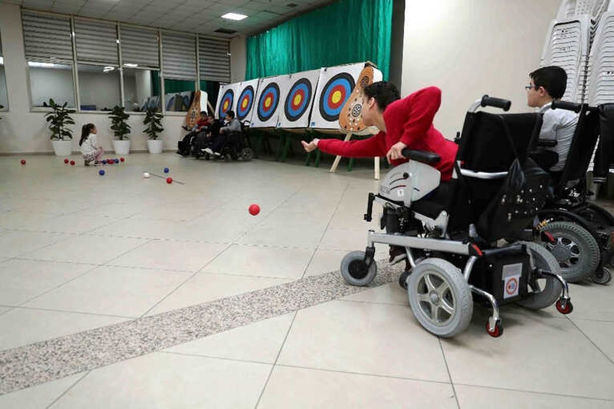 Spastik Engelli Kızı İçin 55 Yaşında Boccia Öğrendi"