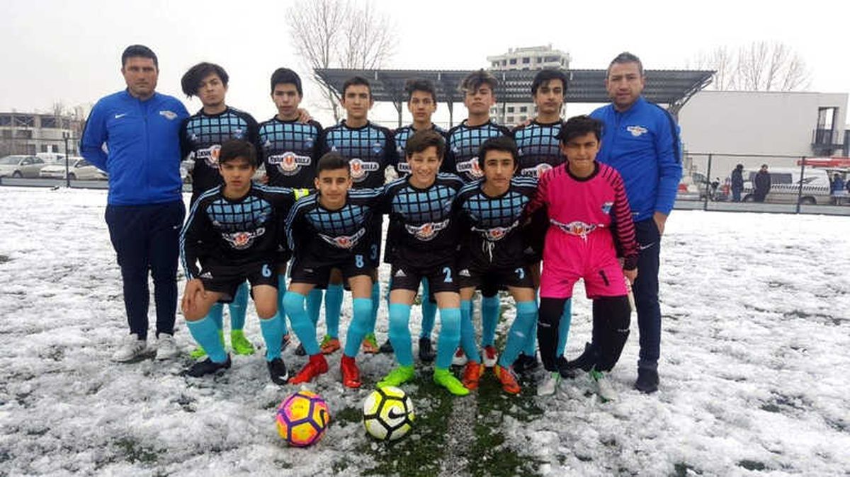 U-14 Playofflara Galibiyetle Başladı