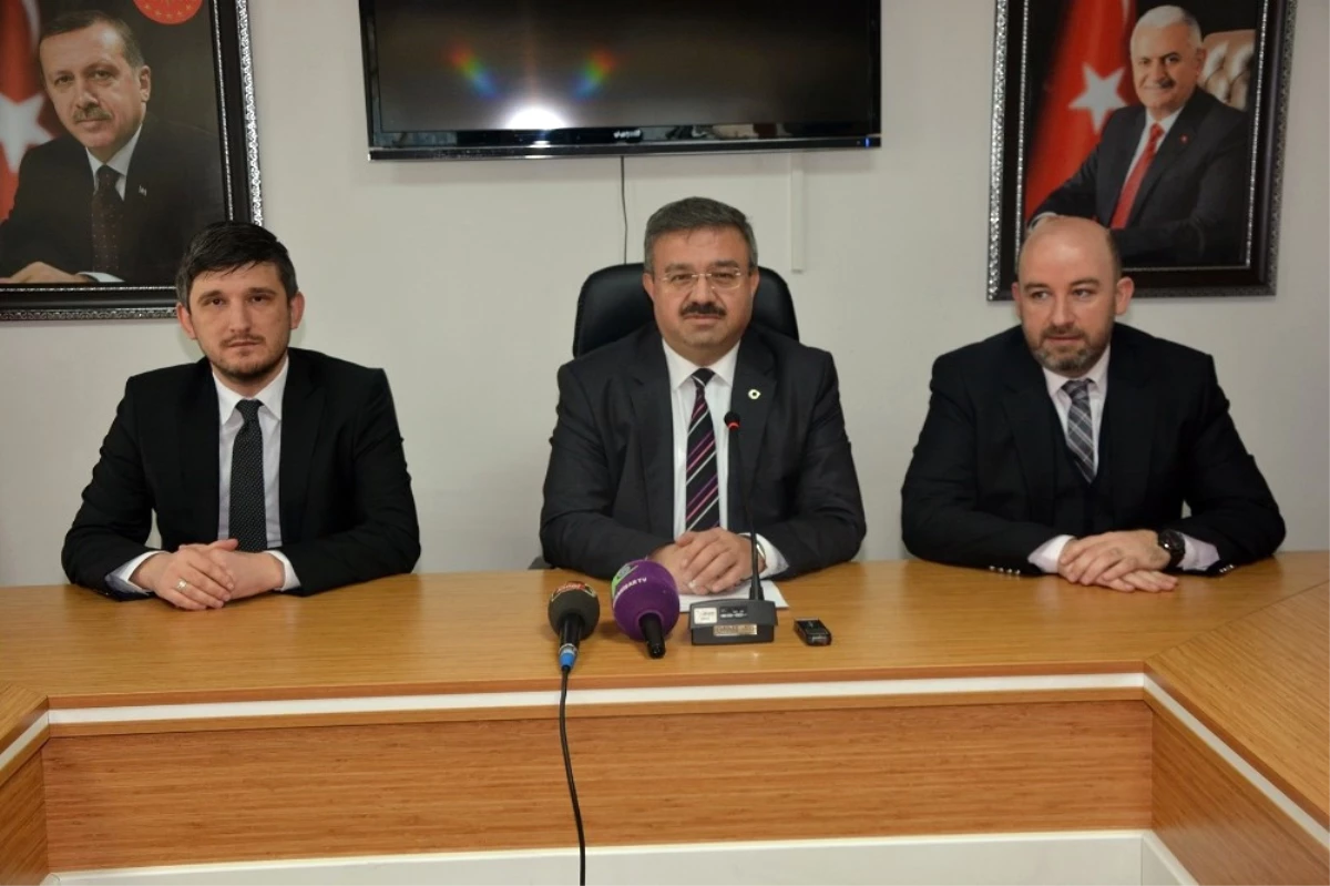 AK Parti İl Başkanı Yurdunuseven\'in Haftalık Basın Toplantısı