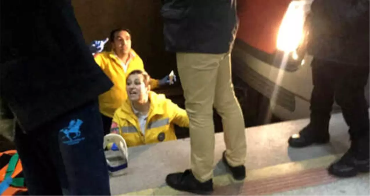 Ankara Metrosunda Raylara Düşen Üniversiteli Kız Kurtarıldı