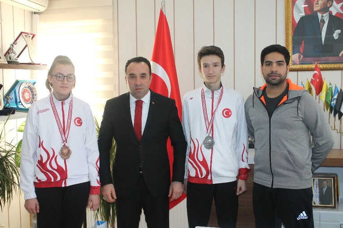 Başarılı Taekwondocular Ödüllendirildi