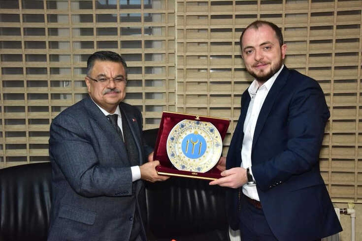 Başkan Yağcı\'dan AK Parti Teşkilat Ziyareti