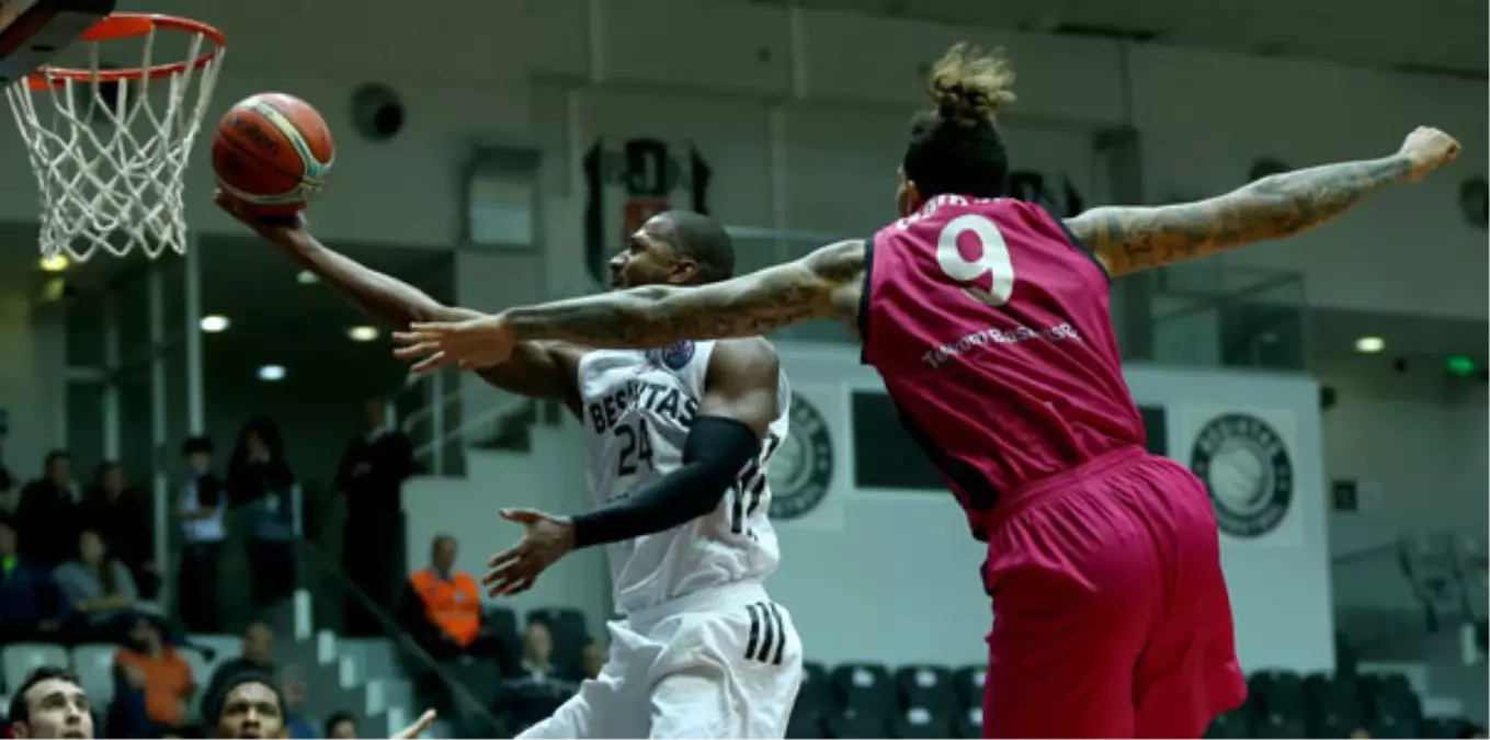 Beşiktaş Sompo Japan - Telekom Baskets: 95-79