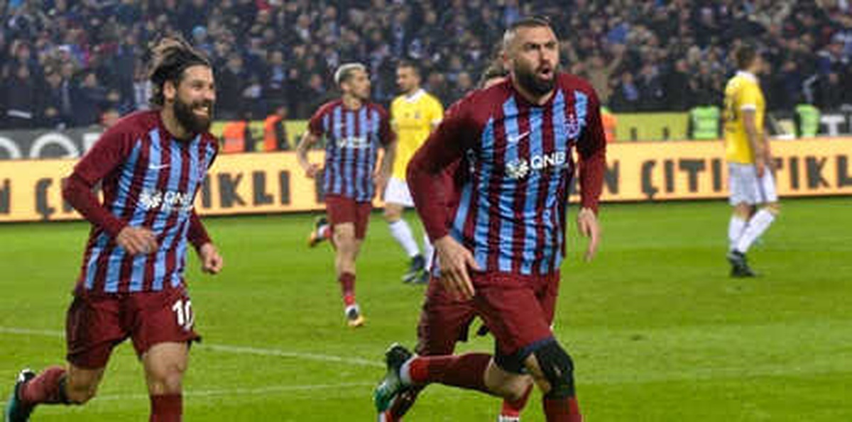 Burak Yılmaz\'ın Büyük Fedakarlığı