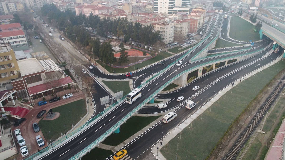 Bütün Çabamız Manisalıya En İyi Hizmeti Sunmak İçin