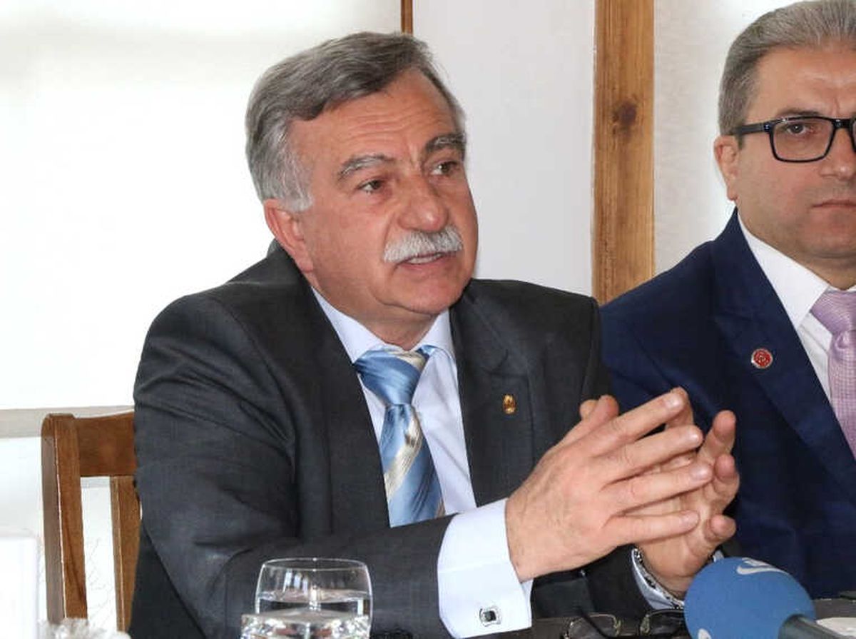 Dumaner, Yeniden Adaylığını Açıkladı