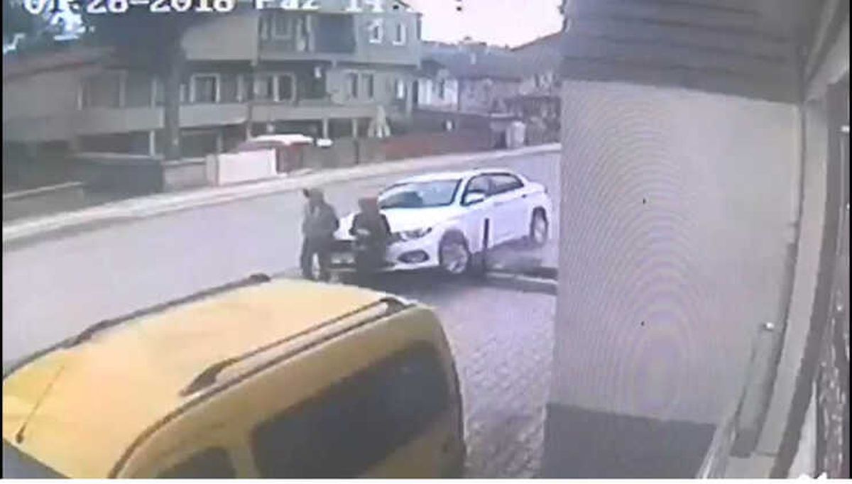 Ehliyetsiz Sürücü Dehşet Saçtı: 2 Yaralı