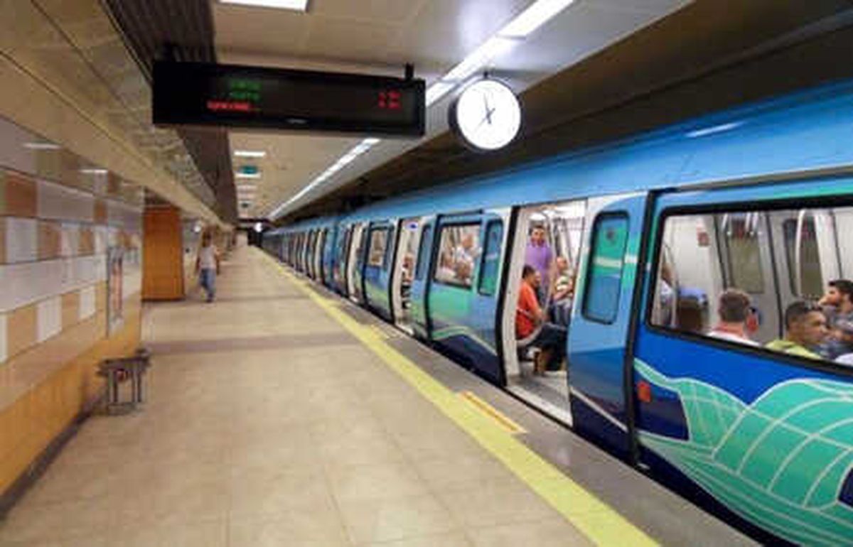 Yenikapı - Hacıosman Metrosu\'nda Seferler Durdu