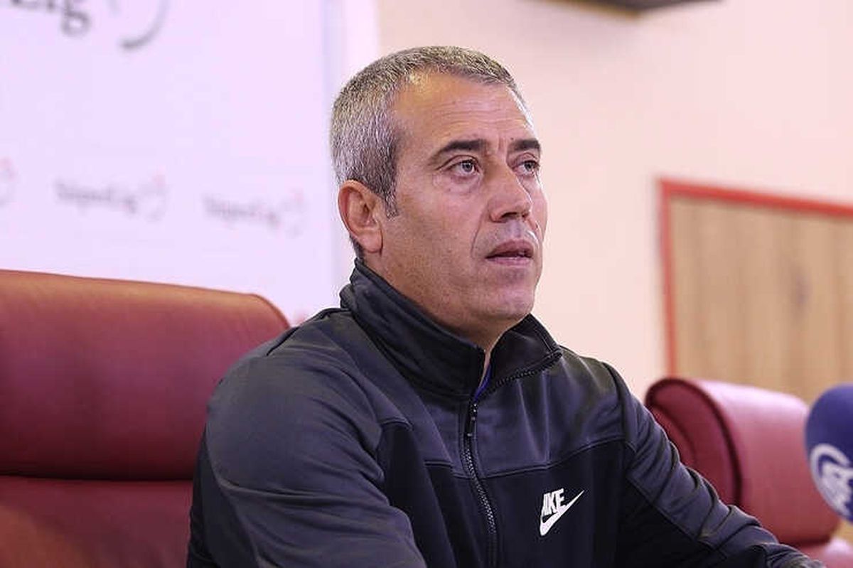 Kasımpaşa\'da Kemal Özdeş ile Yola Devam