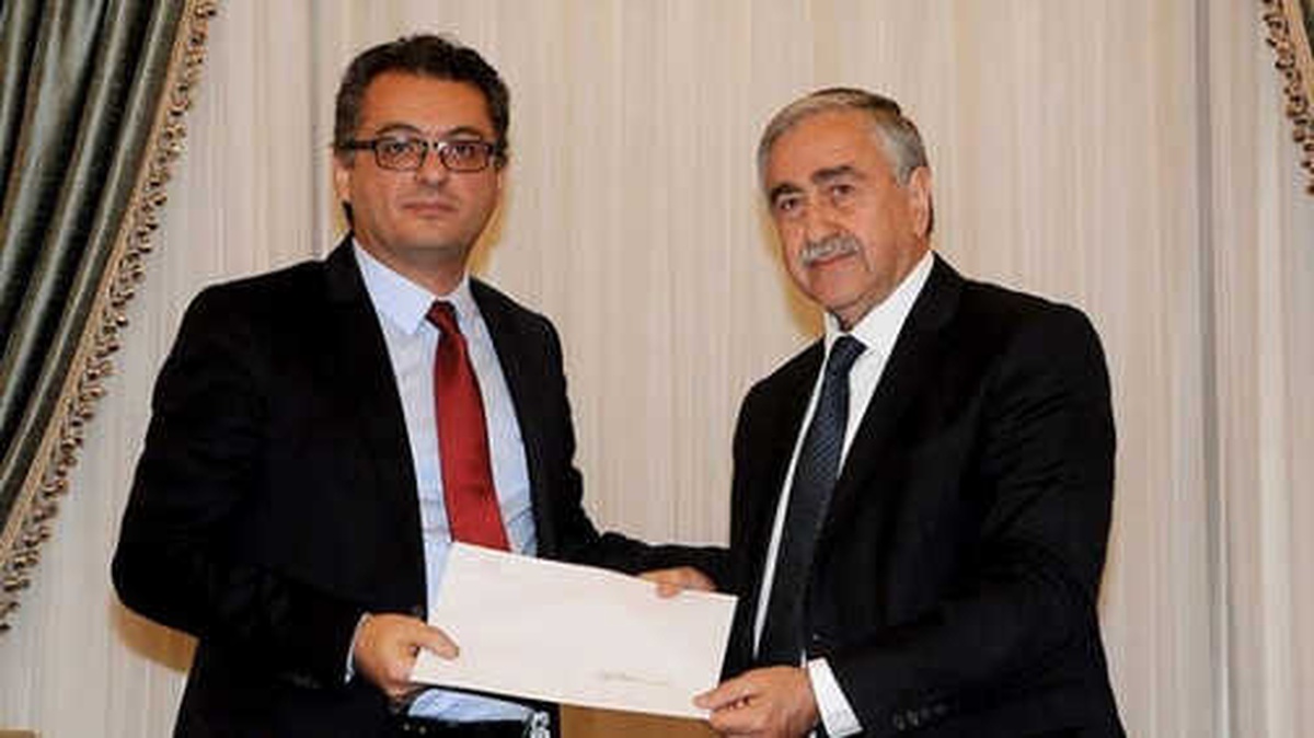 KKTC\'de Hükümeti Kurma Görevi Erhürman\'a Verildi