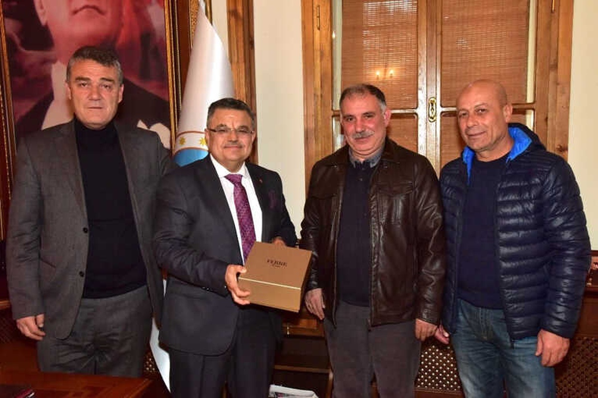 Küçük Sanayi Yöneticilerinden Başkan Yağcı\'ya Ziyaret