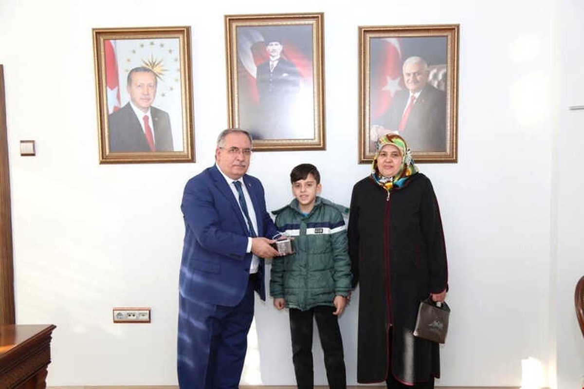 Kütahyalı Yakup Güven, Okul Harçlığını Afrin\'deki Mehmetçiklere Gönderdi
