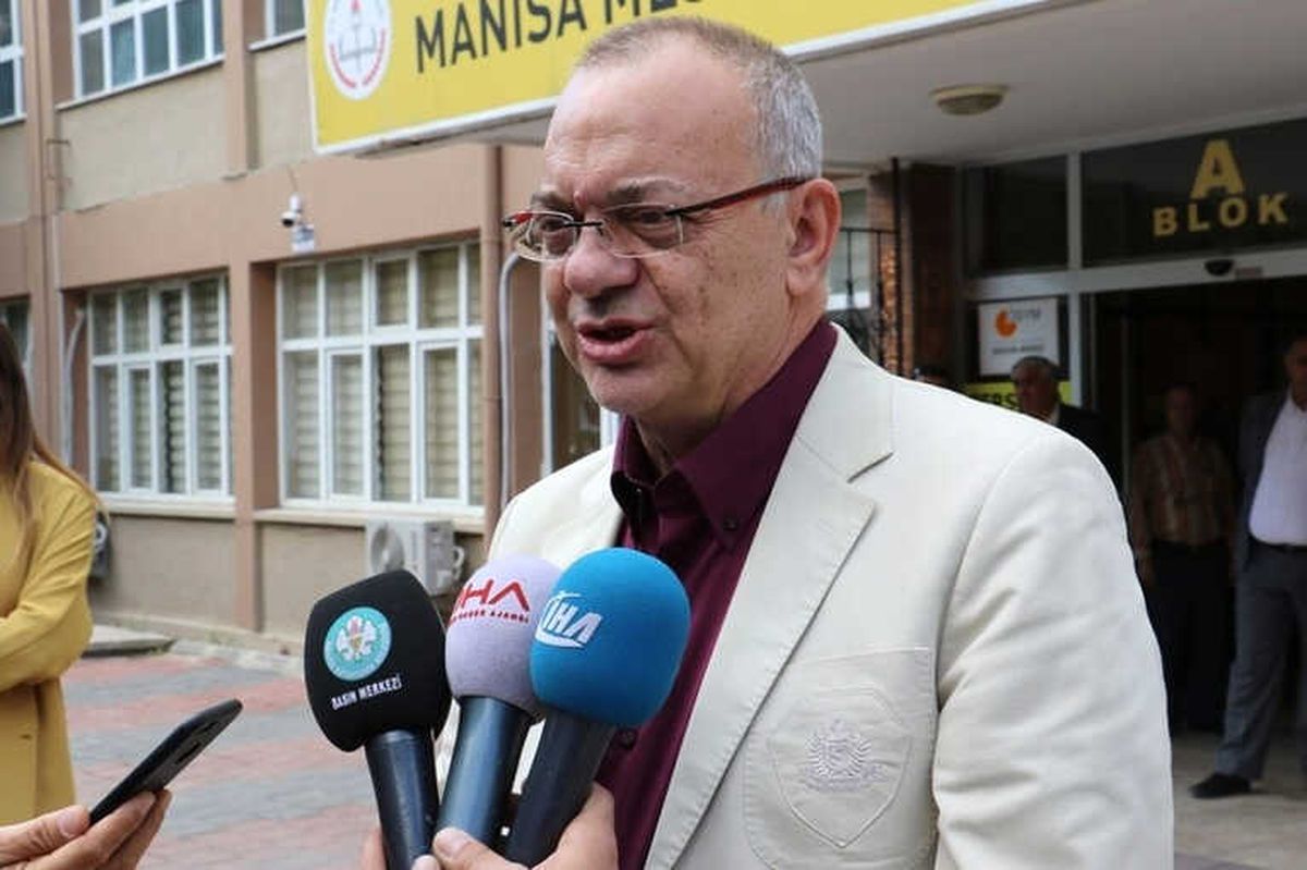 MHP\'li Manisa Büyükşehir Belediye Başkanından \'Çatı Aday\' Açıklaması
