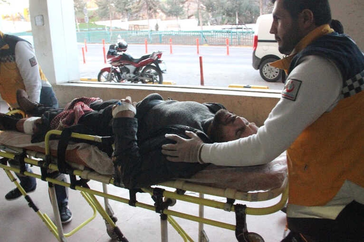 Şanlıurfa\'da Akraba Kavgasında Kan Aktı: 2 Yaralı
