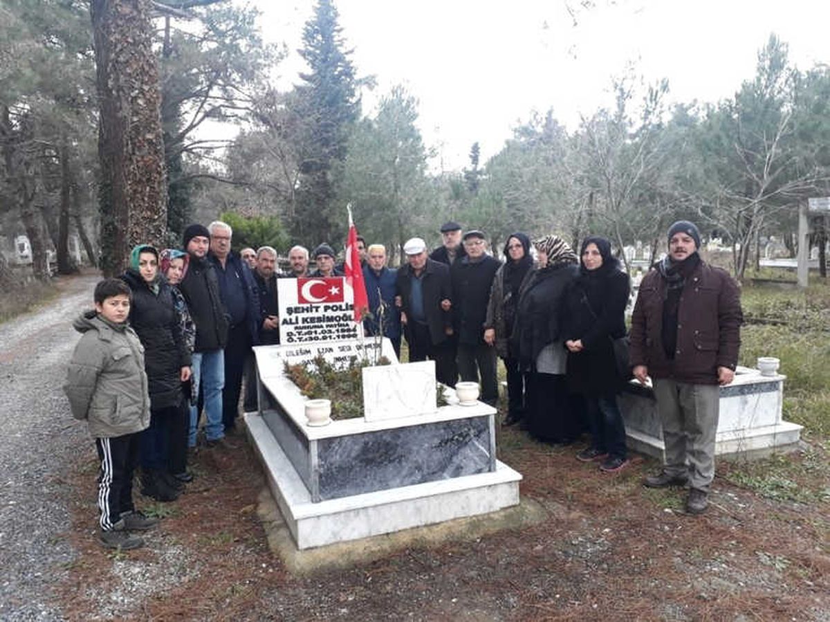 Şehit Polis Memuru Kabri Başında Dualarla Anıldı
