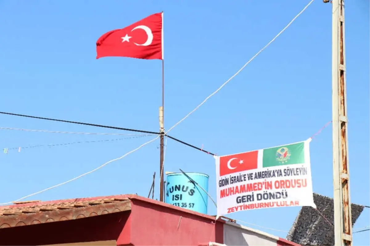 Sınırda Çok Anlamlı Pankart