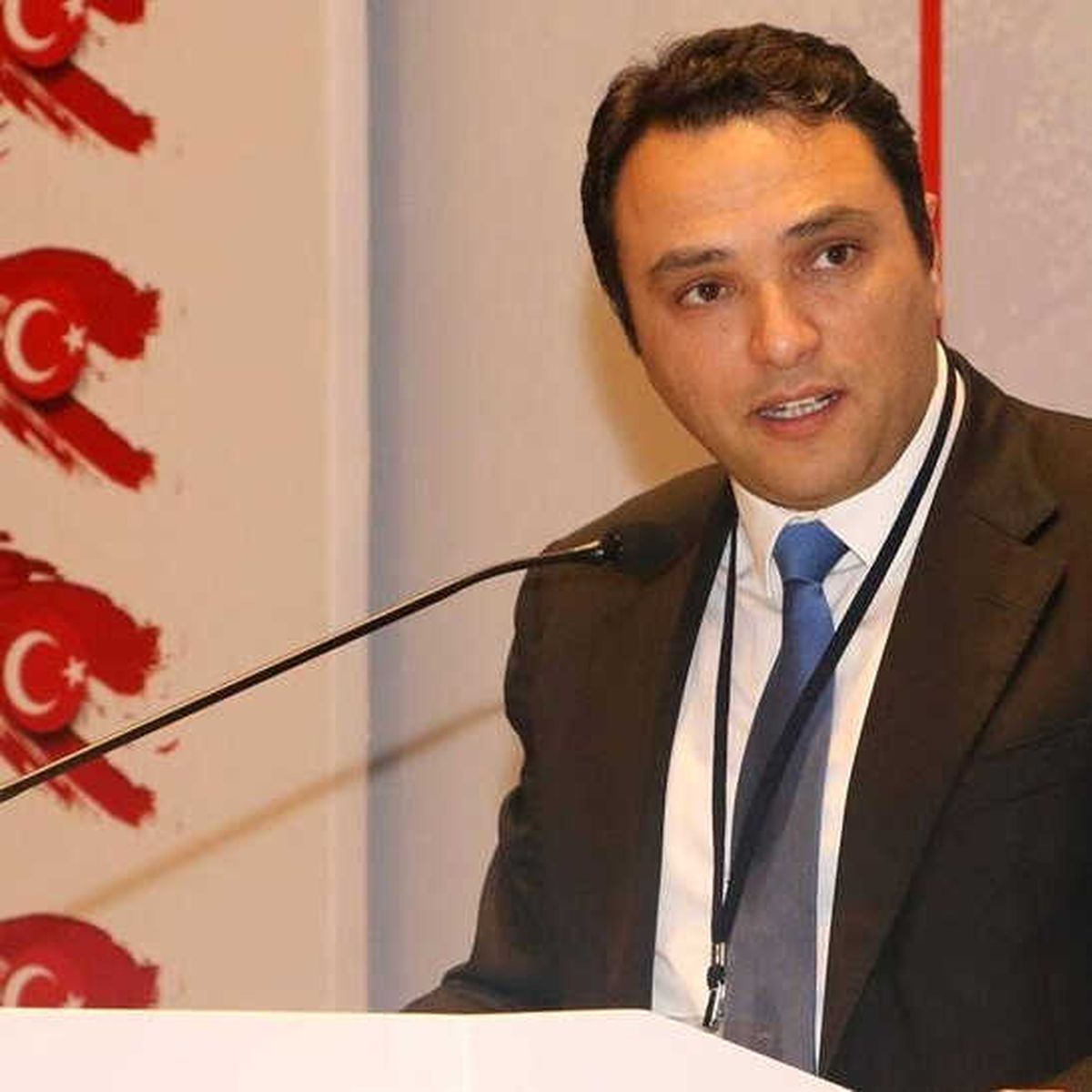 Suriye\'deki İç Savaş\'ın Dünü ve Bugününü Değerlendirdi, Diplomasiye Dikkat Çekti