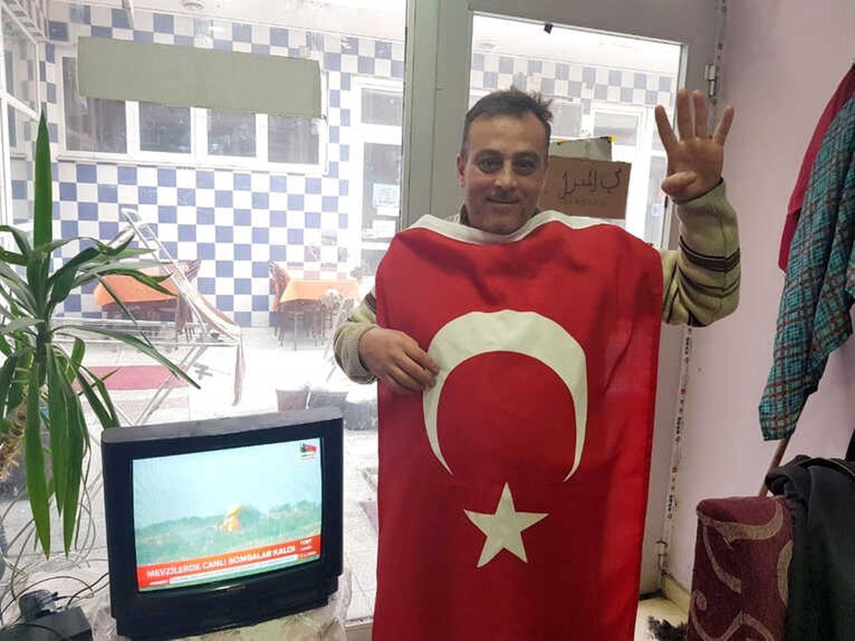 Suriyeli Eski Yüzbaşıdan Zeytin Dalı Harekatı\'na Destek