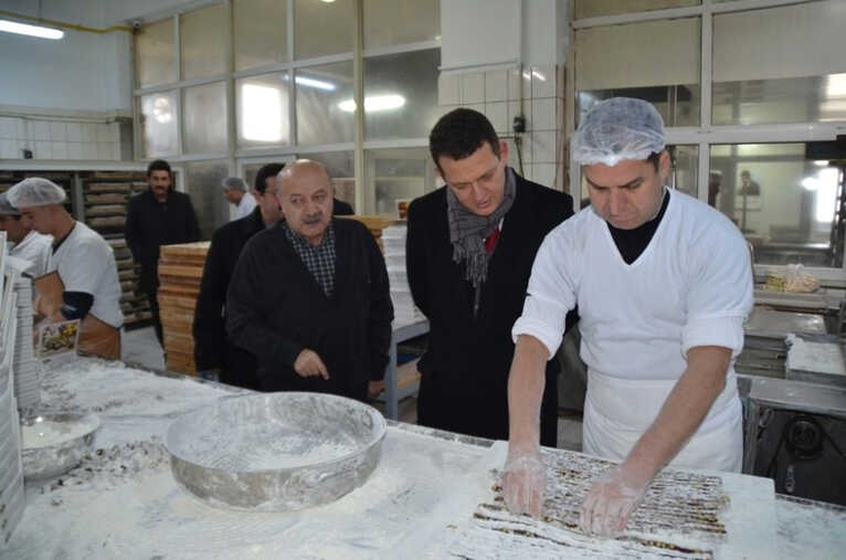 Ürkmezer Lokum İmalathanelerini Ziyaret Etti