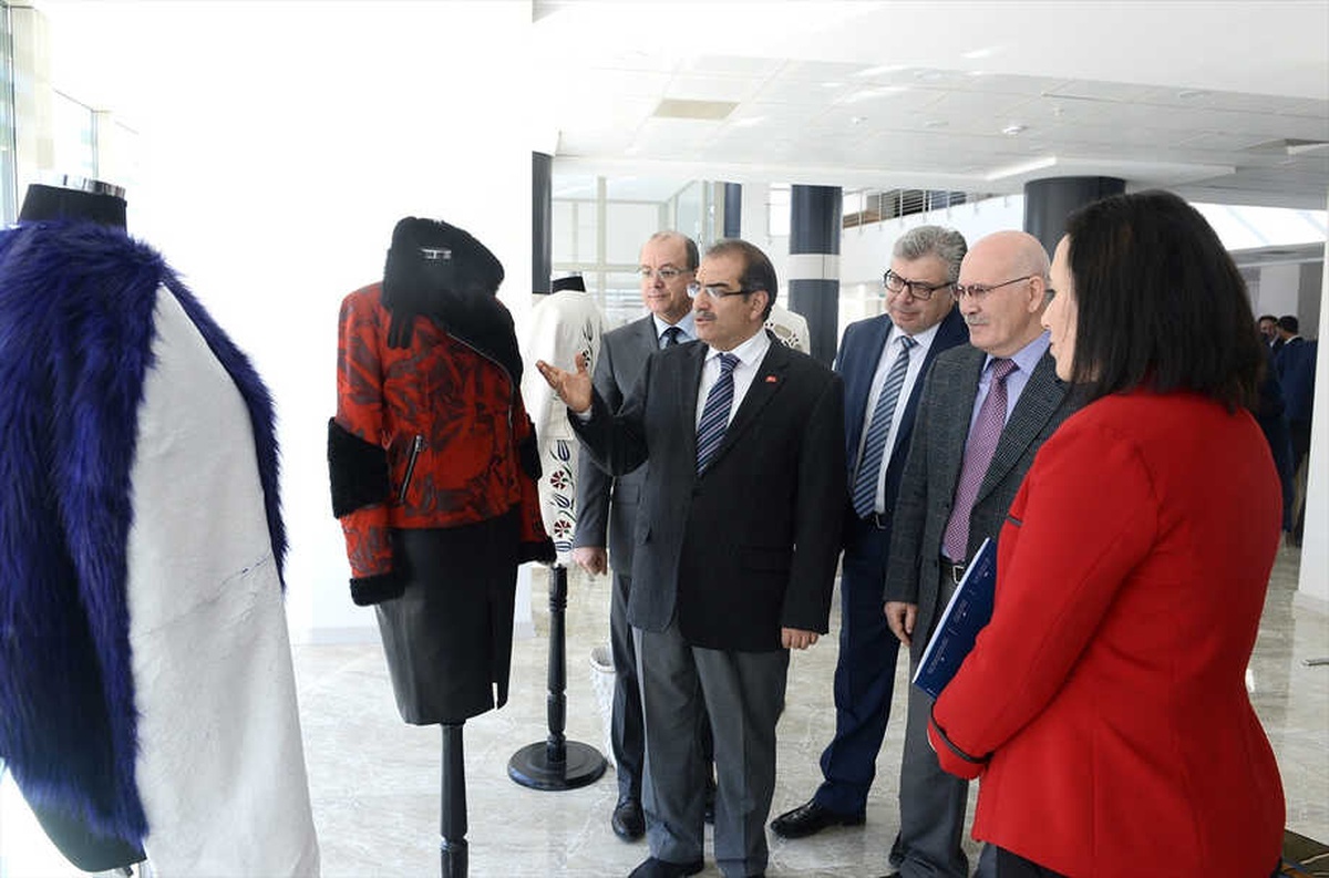 Uşak\'ta "Sektörlerin Sorunları ve Yeni Ürün Geliştirilmesi" Toplantısı