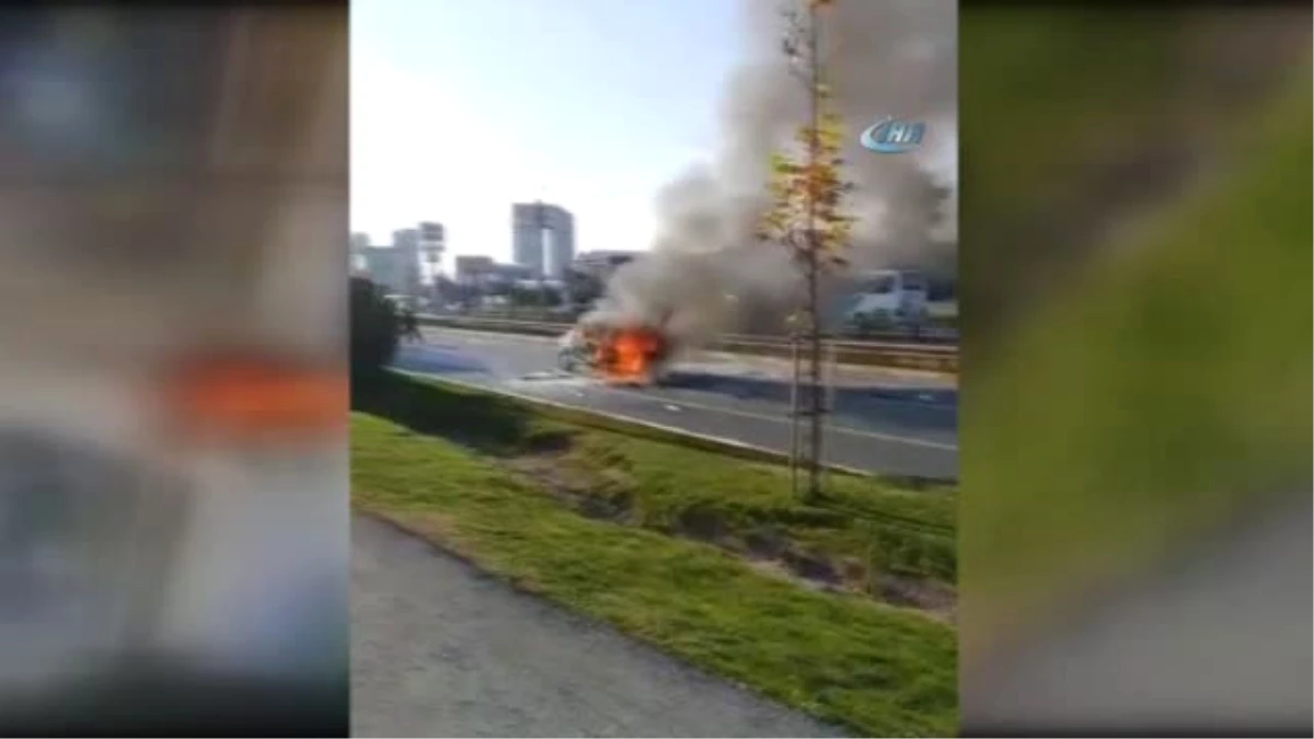 Yanan Otomobilden Son Anda Kurtarıldılar...antalya\'da 5 Araçlı Zincirleme Kaza: 6 Yaralı