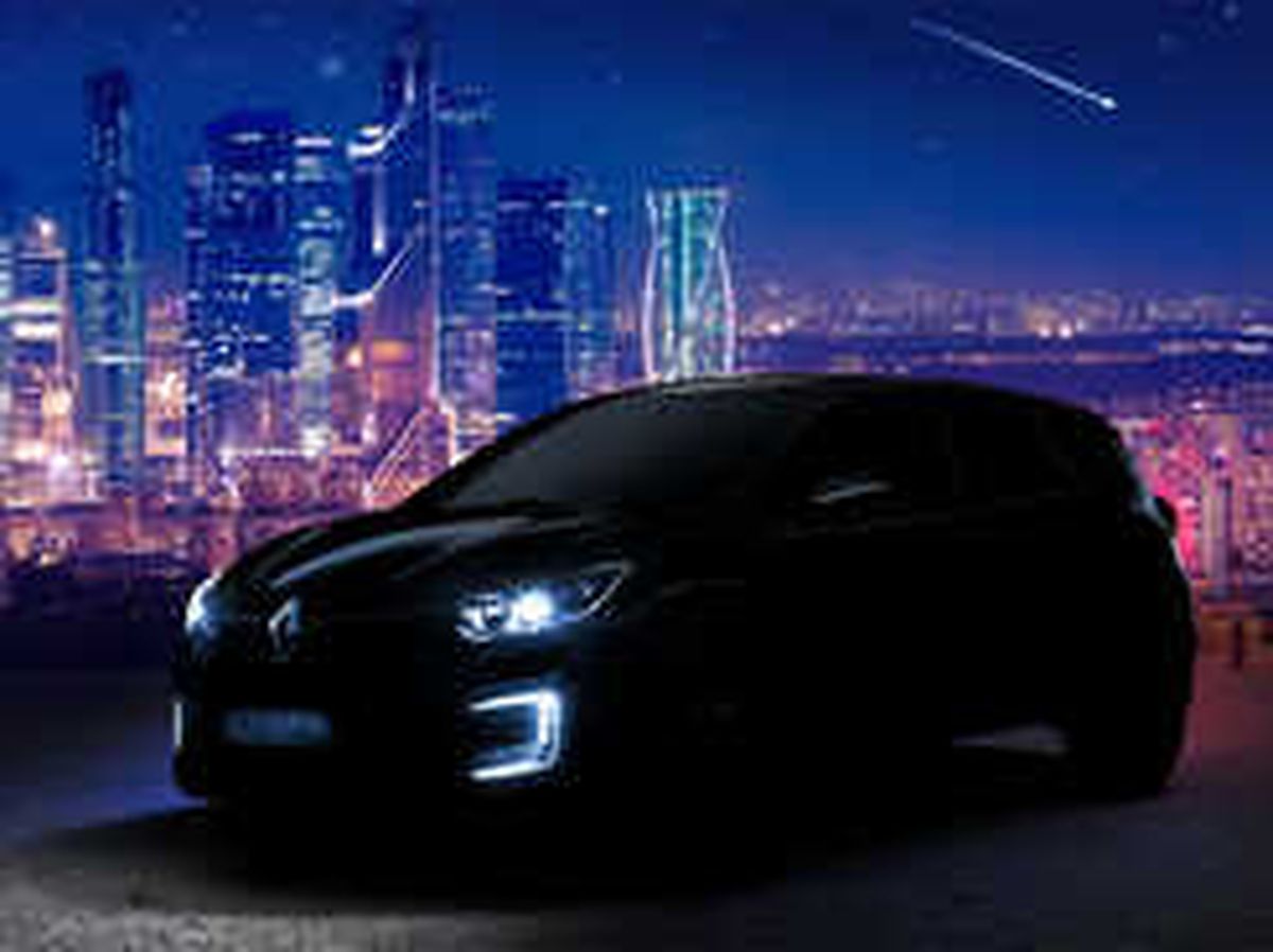 Yeni Renault Crossover Coupe Yola Çıkmaya Hazırlanıyor