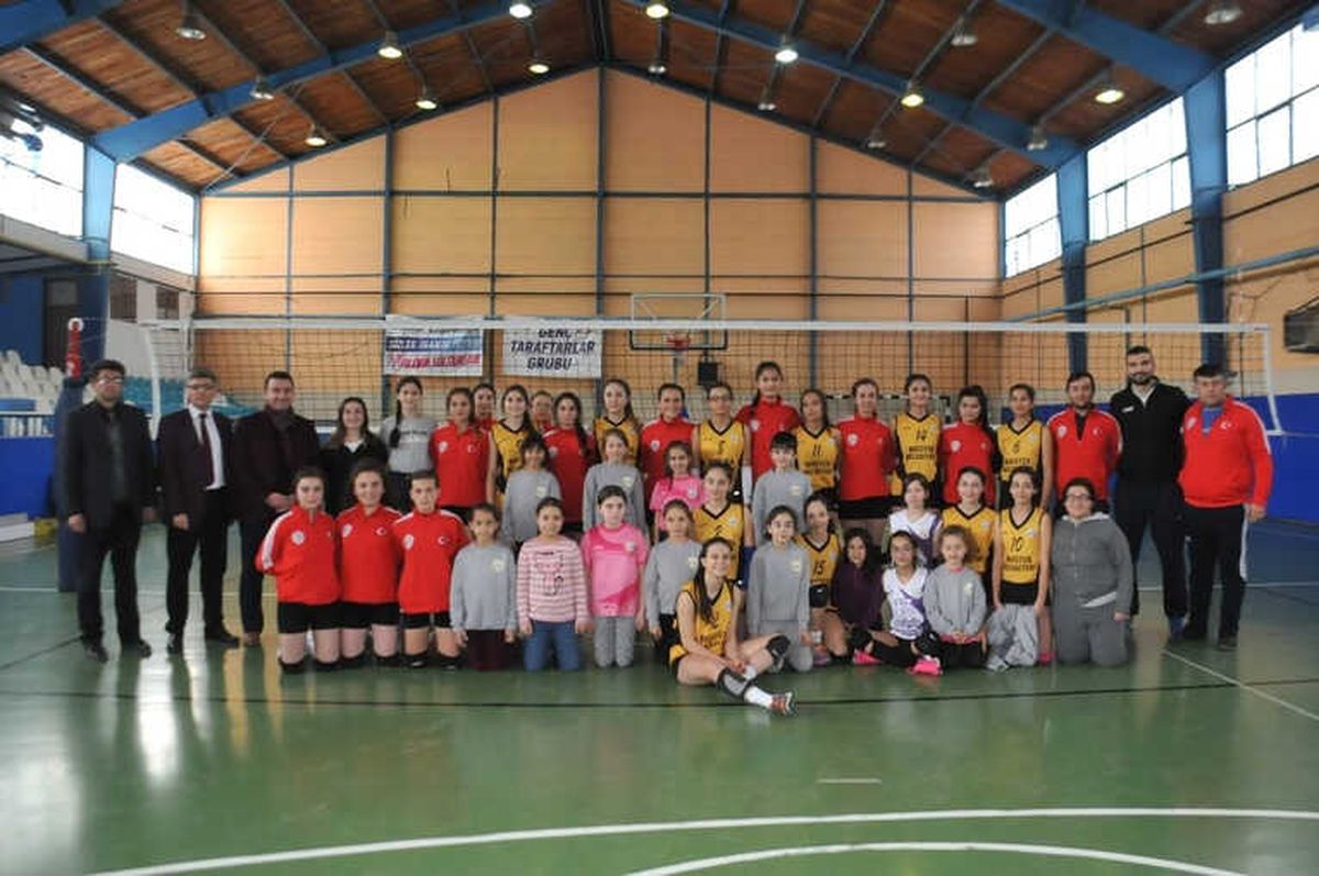 Yıldız Kızlardan Kritik Galibiyet
