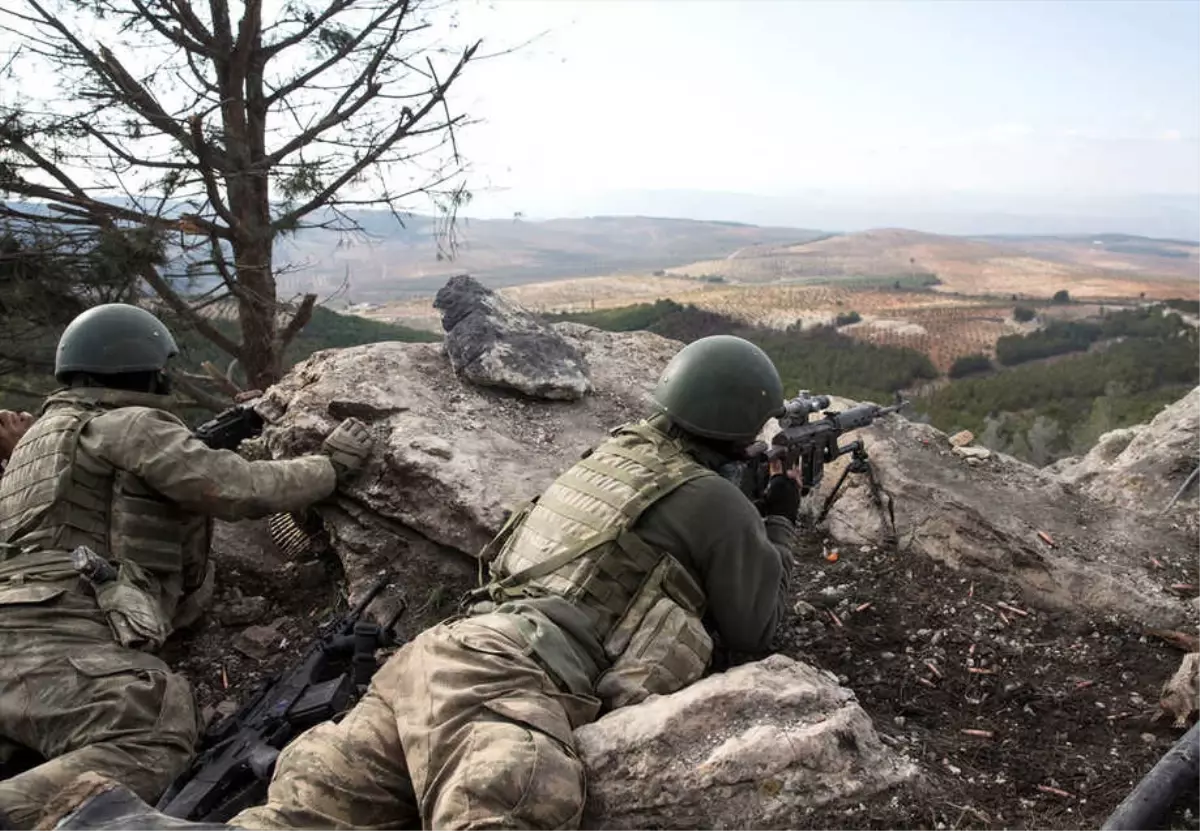 Zeytin Dalı Harekatı\'nın İkinci Aşamasında Afrin\'e Hakim Tepeler Alınıyor