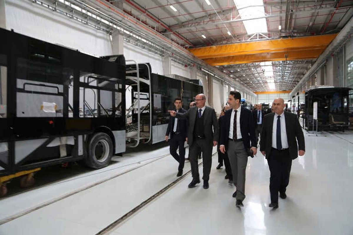 ATO Başkanı Baran, Türkiye\'nin İlk İhraç Edilecek Metro Araçlarını İnceledi