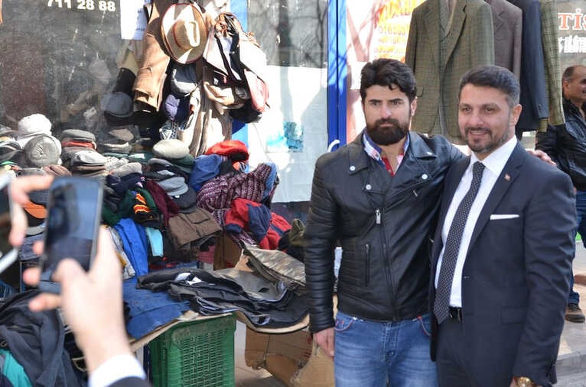 Başkan Yüzügüllü Halk Pazarında