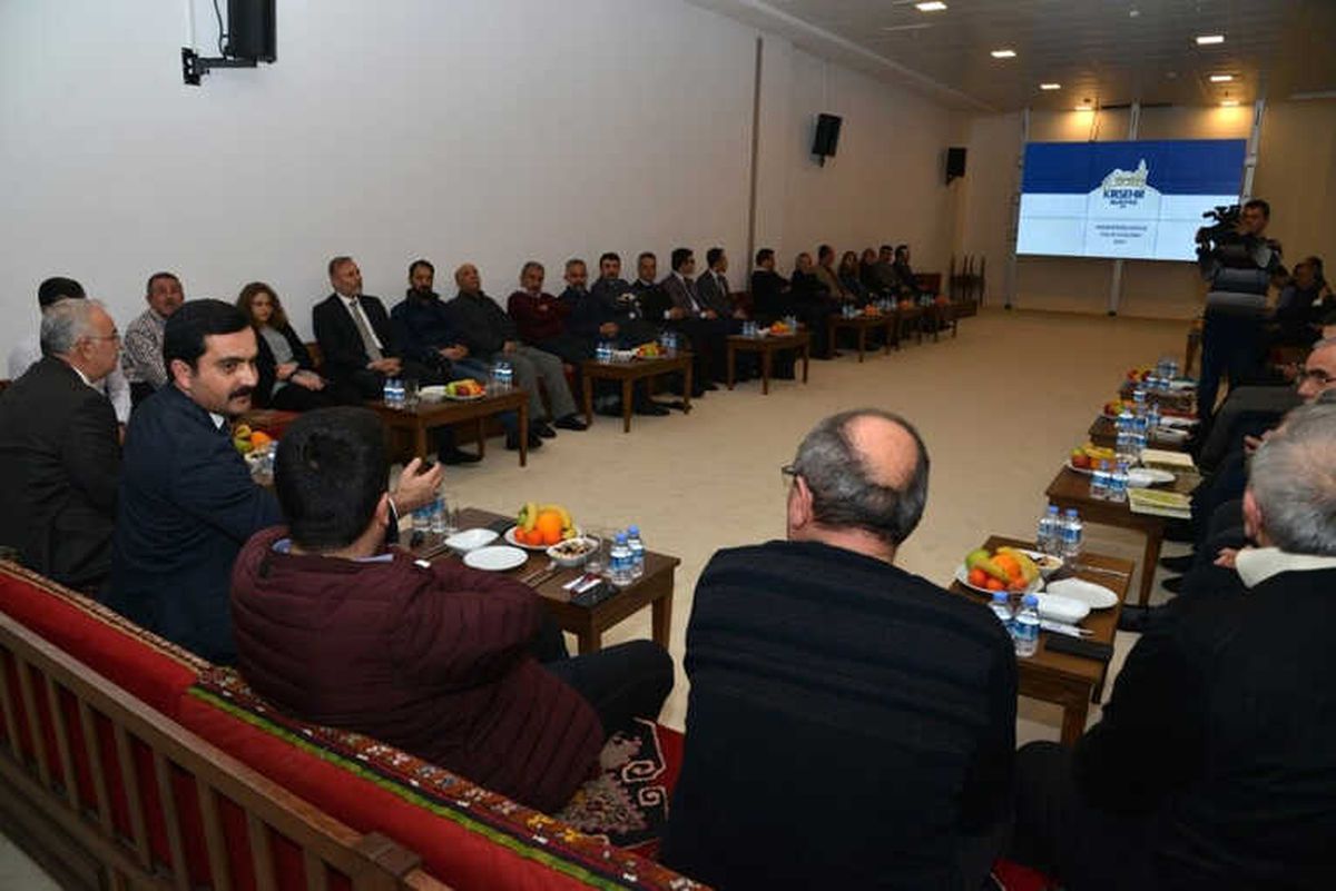 Belediye Başkanı Bahçeci; "Halkın İstikametini Çizmediği Yöneticiler, Gemiyi Karaya Oturtmaya...